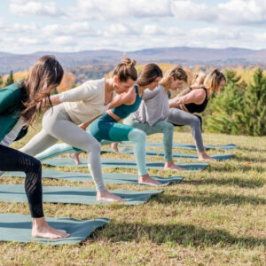yoga-group-outside-1600-1